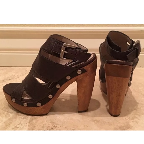 VERA WANG LAVENDER Leather Wood Heel Sandals NICE - Picture 8 of 11